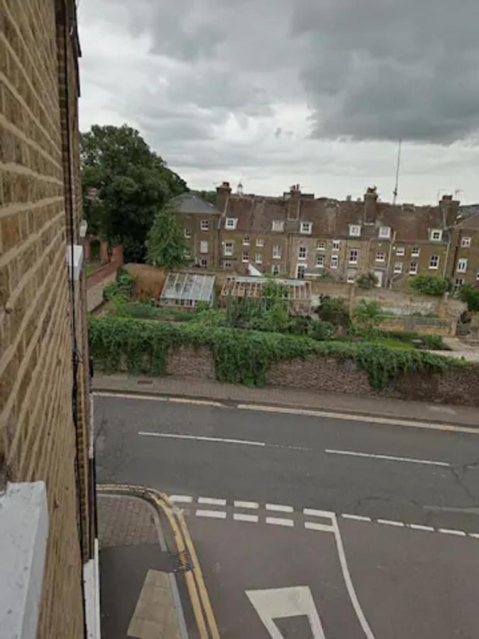 Havisham Studio Flat Rochester Me1 1Xz Strood Esterno foto